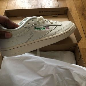 Brand new Reebok club c 85